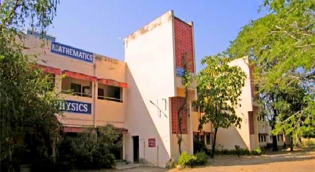Akola Law College campus