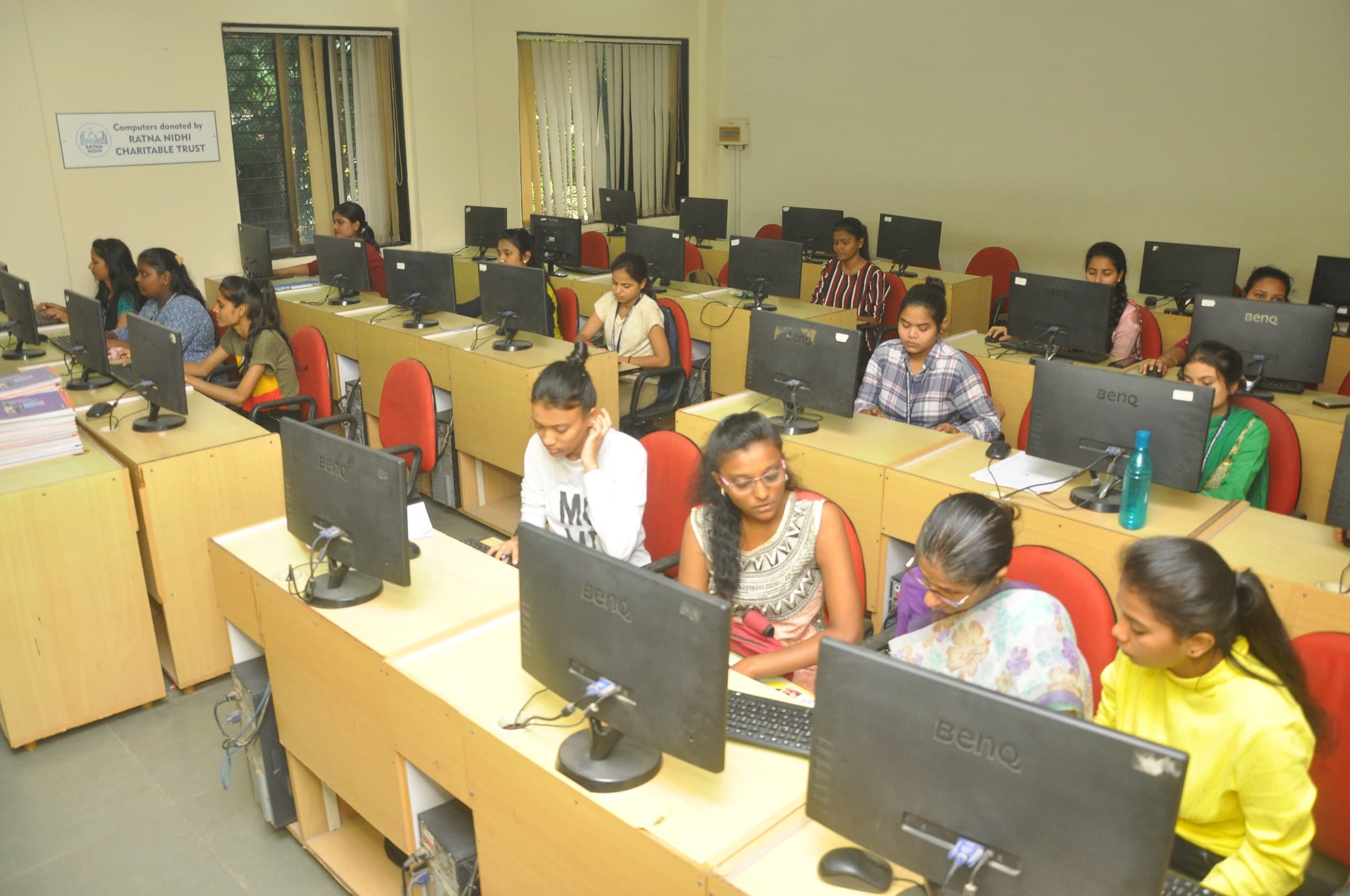 A.S. Hemu Kalani Yadgar Mandal’s - SMT J.H. Wadhwa Institute of Technology - Kothari College of Management Studies campus