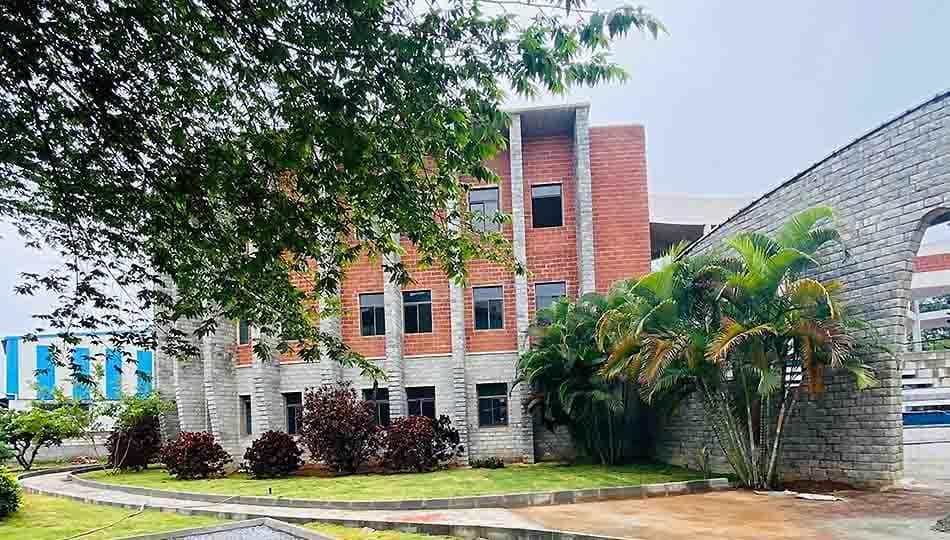 Izee Group of Institutions - powered by Sunstone